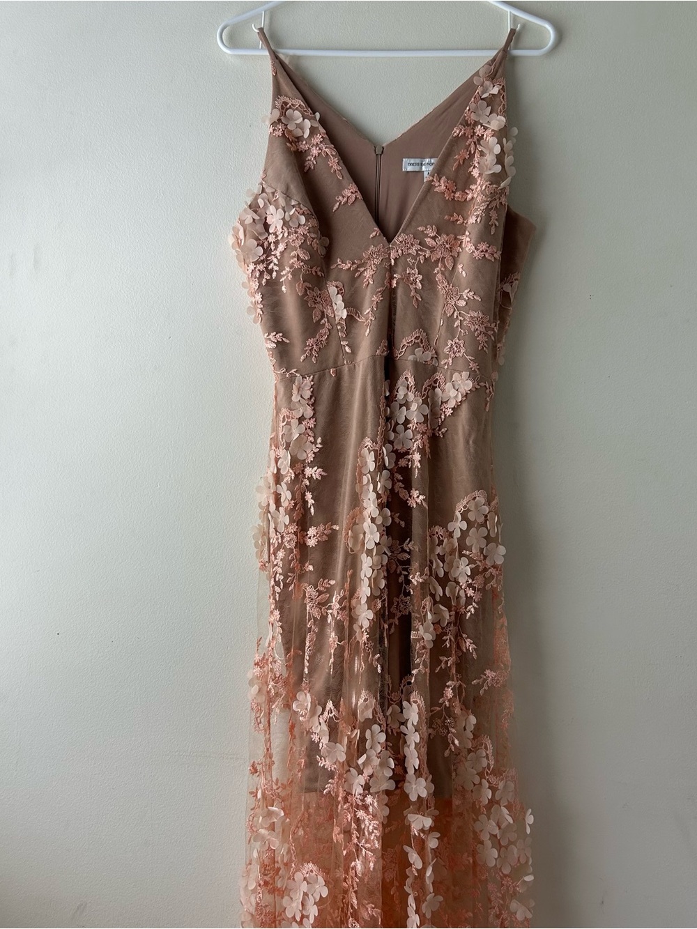 DRESS THE POPULATION Sidney Gown Pink Floral M